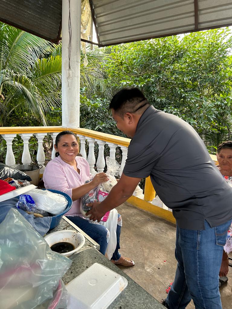 Providing gifts to our Guayabera shirt Artisans in Mexico