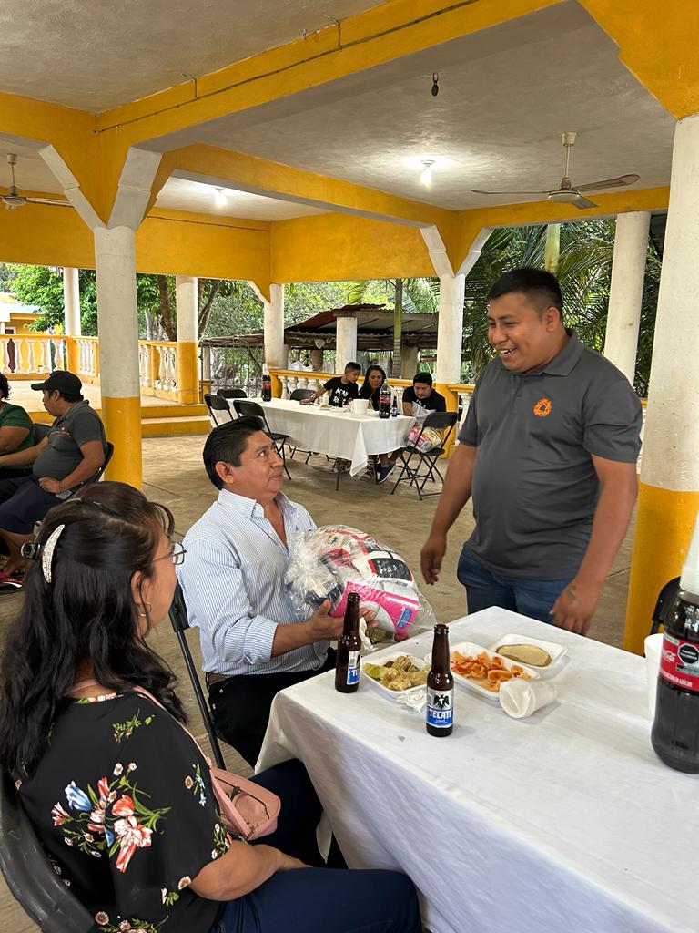 Providing gifts to our Guayabera Artisans in Mexico